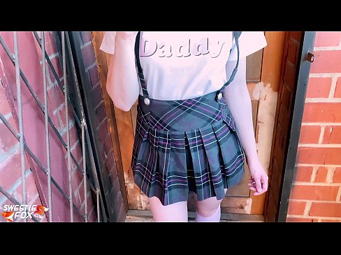 ❤️ Schoolgirl chuqur uning Dick so'radi va sinflar o'rniga fucks. ❌ Super seksda bizda ❌️❤